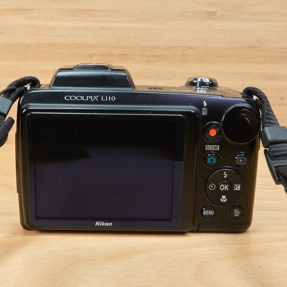 Nikon Coolpix L110 12 MP Digital Camera 15x Optical Zoom, black - Picture 3 of 7